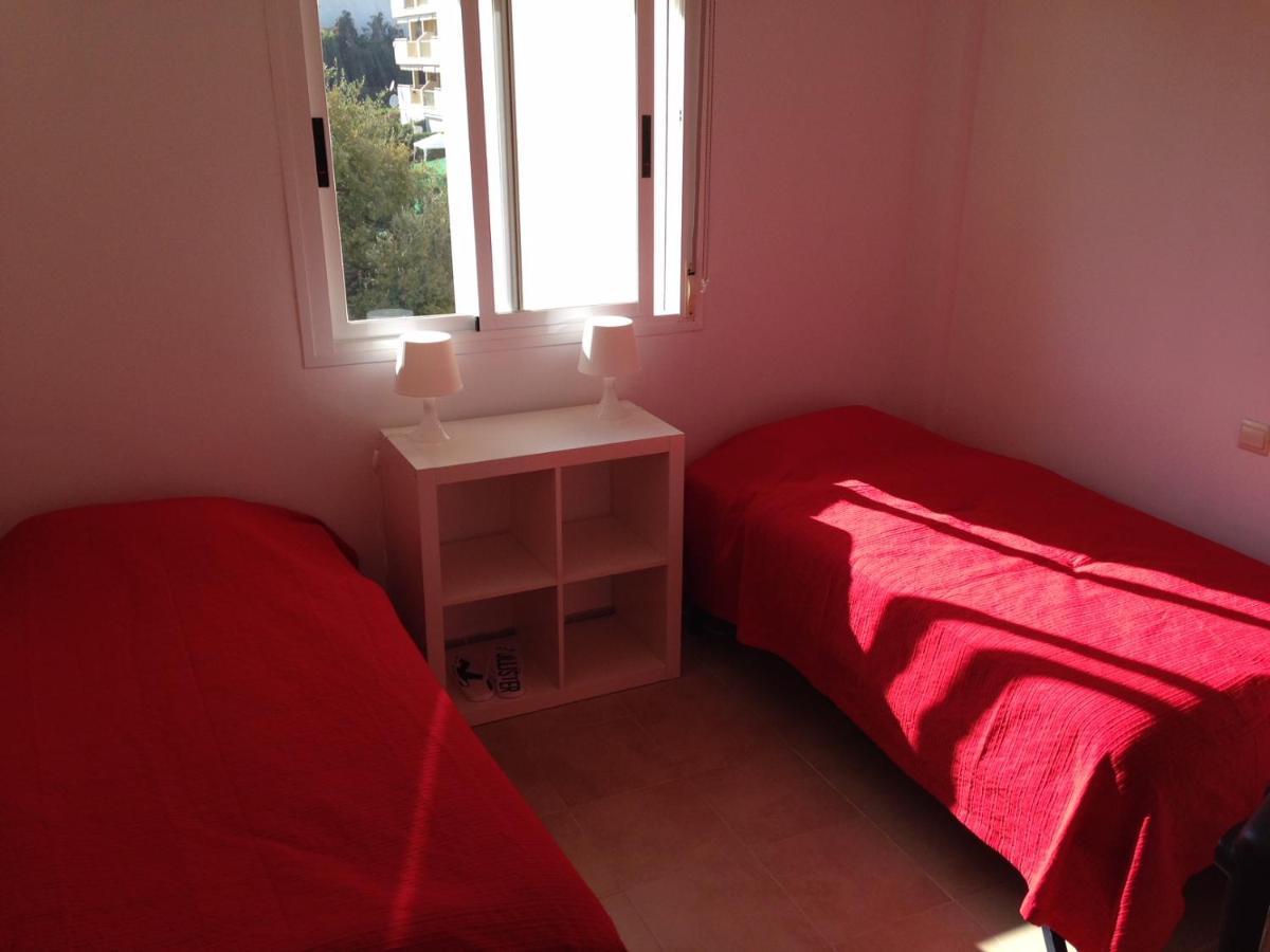Beautiful Holiday Apartment 2 Bedroom Beach And Pool Malaga Marbella Calahonda Royale Mijas Costa Spain Exterior photo