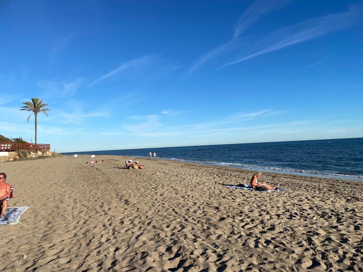 Beautiful Holiday Apartment 2 Bedroom Beach And Pool Malaga Marbella Calahonda Royale Mijas Costa Spain Exterior photo