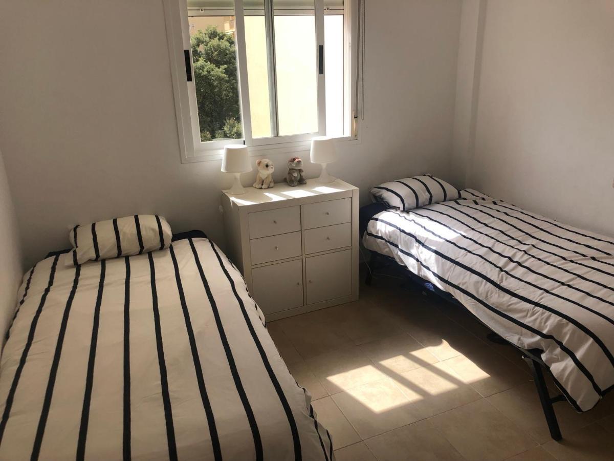 Beautiful Holiday Apartment 2 Bedroom Beach And Pool Malaga Marbella Calahonda Royale Mijas Costa Spain Exterior photo